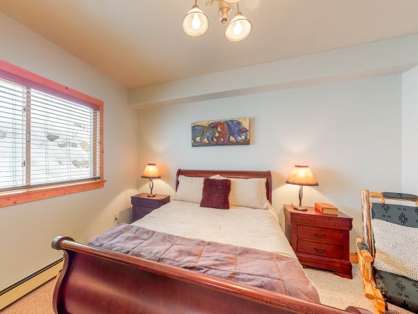 Aspen Home 950348
