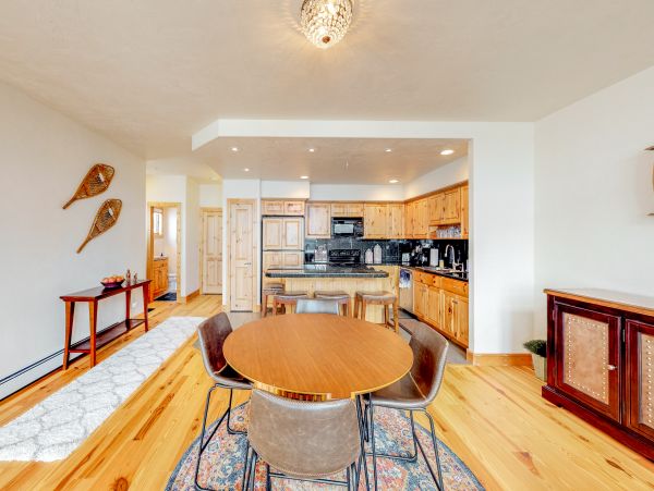 Aspen Home 950348