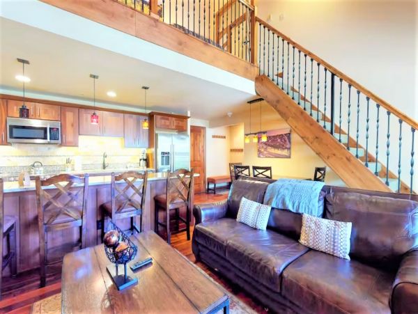Vail Ski in Ski Out Two Bedroom Vacation Condo Sleeps 10 Guests