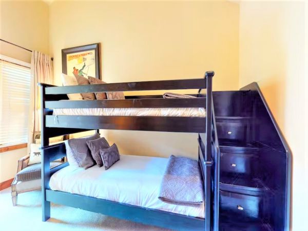 Vail Ski in Ski Out Two Bedroom Vacation Condo Sleeps 10 Guests