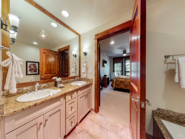 Breckenridge Condo 950352