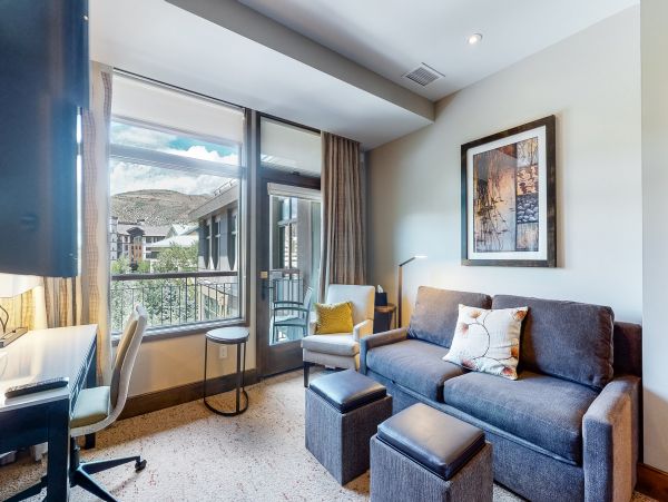 Avon Condo 950354