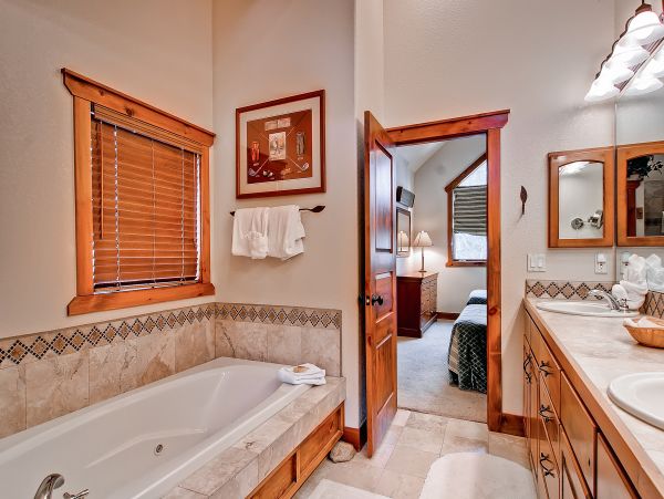 Breckenridge Home 950387