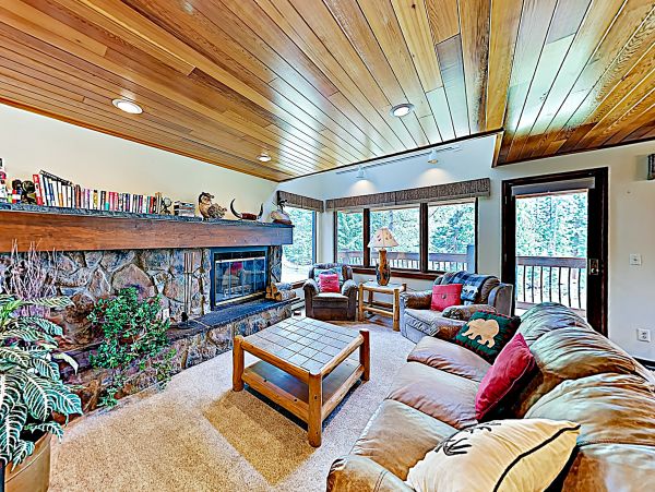 Three Bedroom Breckenridge Ski In Ski Out Townhome