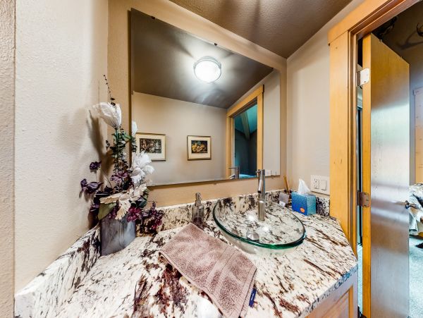 Breckenridge Home 950401