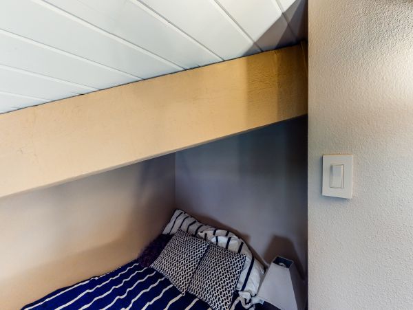 Breckenridge Home 950401
