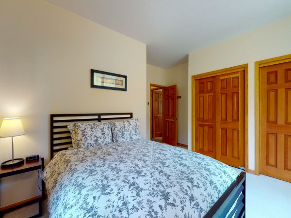 Vail Lionshead Condo 950407