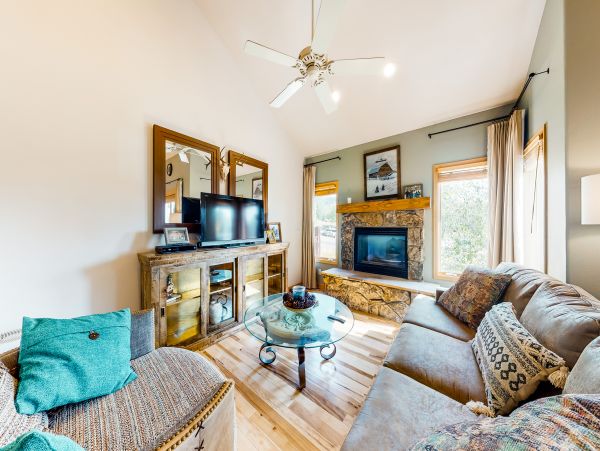Steamboat Springs Home 950421