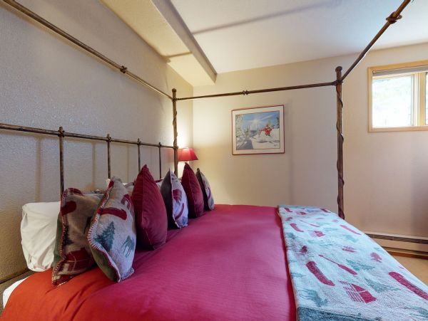 Vail Lionshead Condo 950423