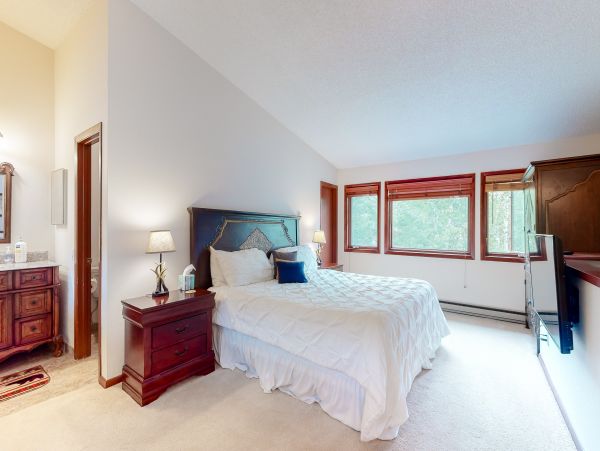Vail Lionshead Condo 950429