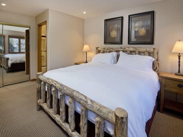 Beautiful Beaver Creek Vacation Condo Sleeps 6 Guests