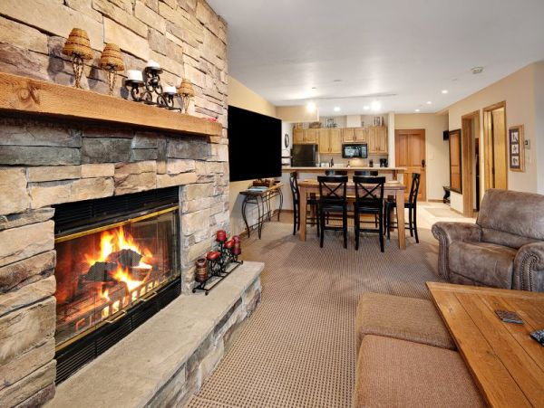 Beautiful Beaver Creek Vacation Condo Sleeps 6 Guests