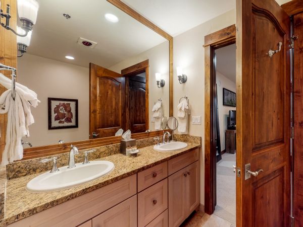 Breckenridge Condo 950434