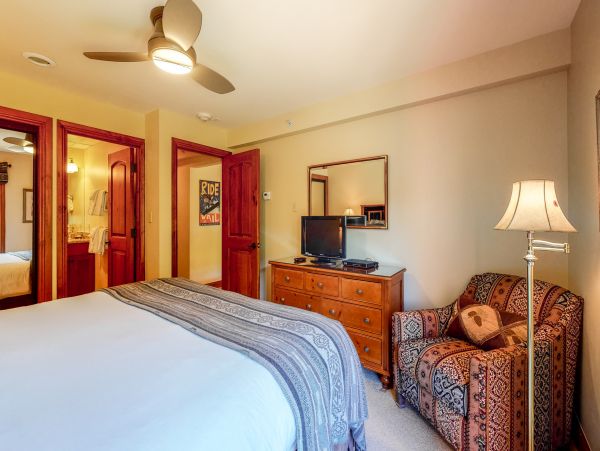Vail Lionshead Condo 950441