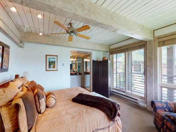 Snowmass Ski in - Ski out Vacation Condo Four Bedroom