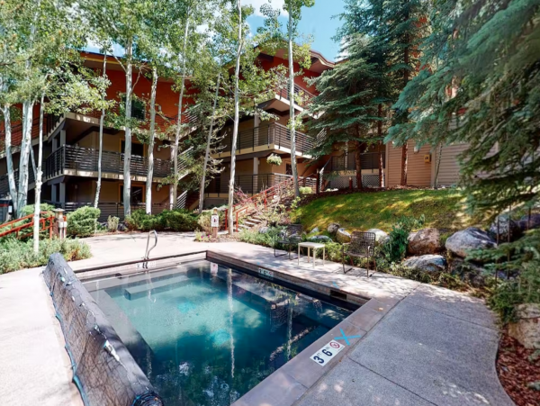 Snowmass Ski in - Ski out Vacation Condo Four Bedroom