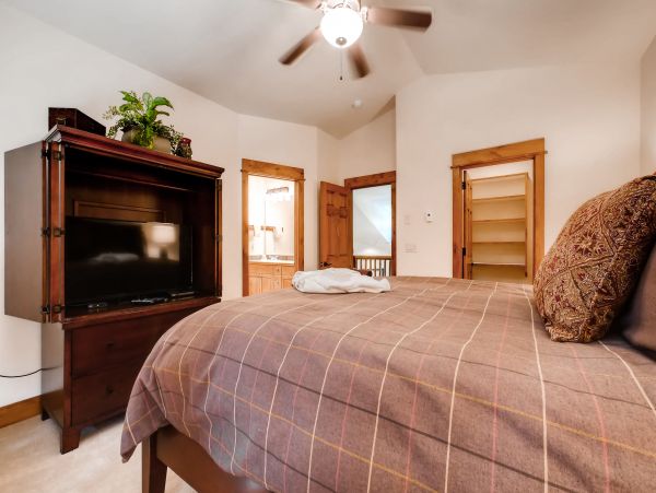 Steamboat Springs Home 950473