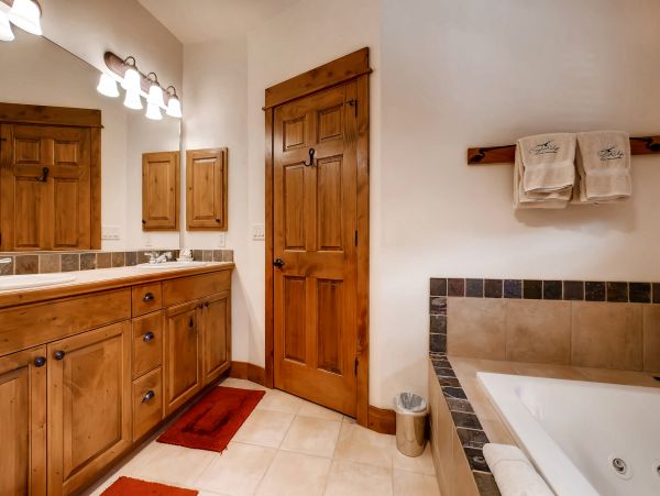 Steamboat Springs Home 950473