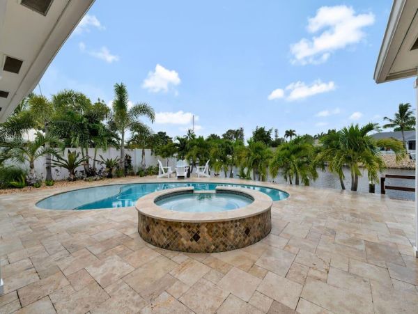 Four Bedroom West Palm Beach Vacation Home Sleeps 8 Guests