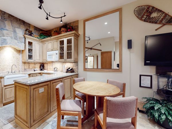 Vail Lionshead Condo 950485