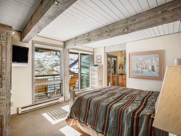 Three Bedroom Snowmass Ski-in/Ski-out Villa