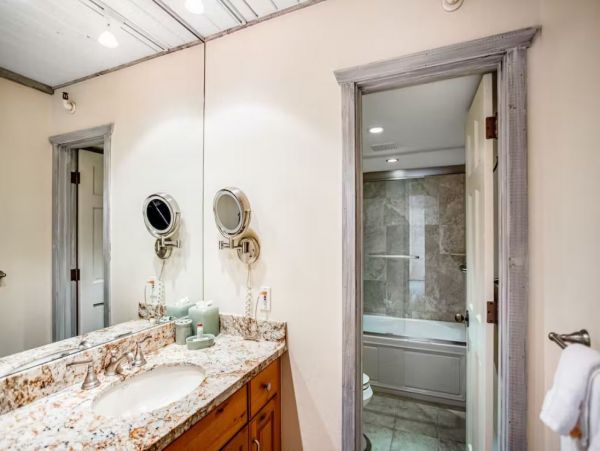 Three Bedroom Snowmass Ski-in/Ski-out Villa
