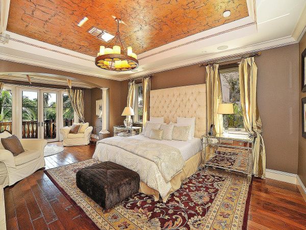 Luxurious Canal Front Home with Private Pool & Spa