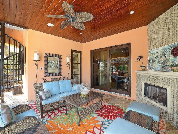 Luxurious Canal Front Home with Private Pool & Spa