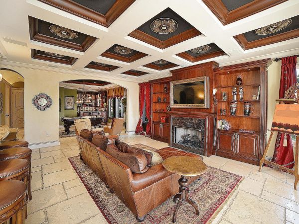 Luxurious Canal Front Home with Private Pool & Spa