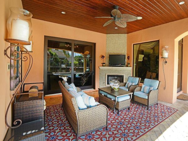 Luxurious Canal Front Home with Private Pool & Spa