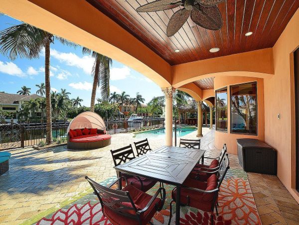Luxurious Canal Front Home with Private Pool & Spa