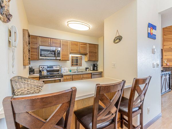 4 Bedroom Condo Only Quarter Mile from The Ski Area