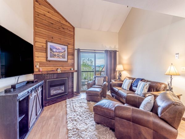 4 Bedroom Condo Only Quarter Mile from The Ski Area