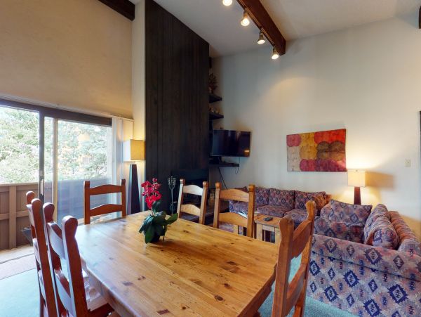Lionshead Arcade Vacation Rental