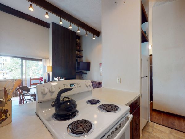Lionshead Arcade Vacation Rental