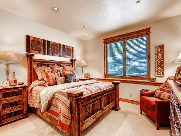 Breckenridge Home 950543