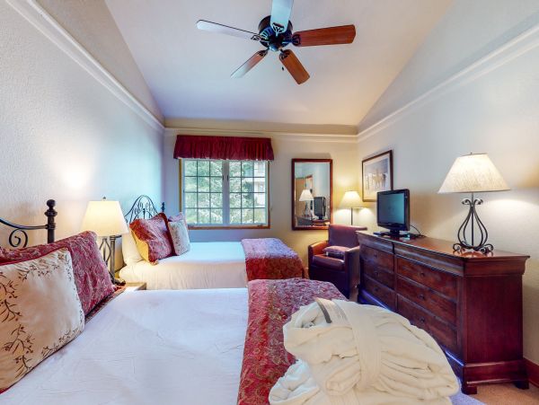 Beaver Creek Bachelor Gulch Condo 950559