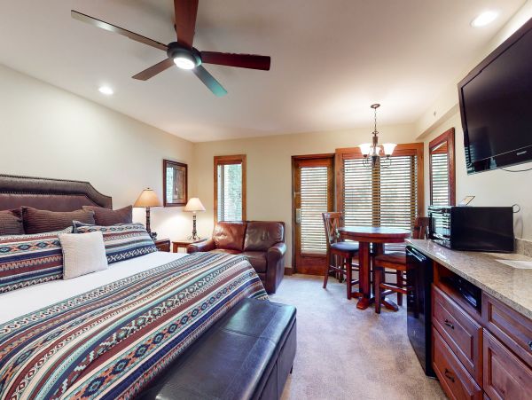 Vail Lionshead Condo 950567