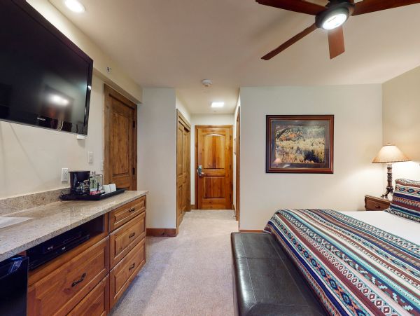 Vail Lionshead Condo 950567