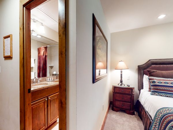 Vail Lionshead Condo 950567