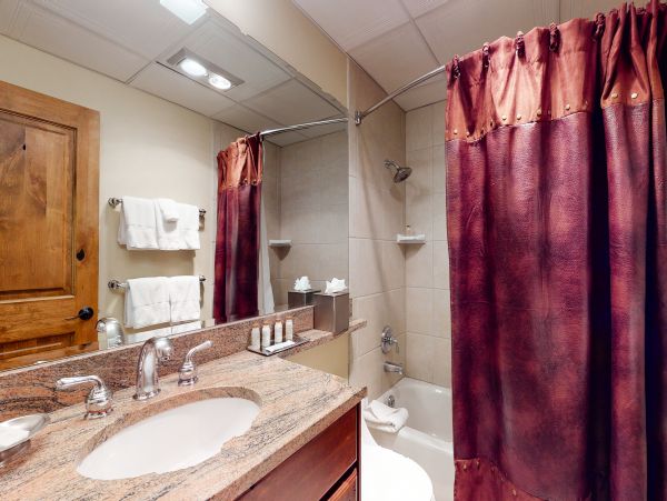 Vail Lionshead Condo 950567