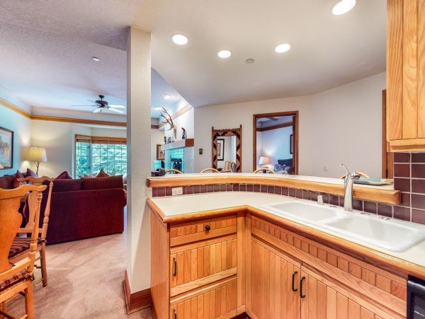 Beaver Creek Bachelor Gulch Condo 950568