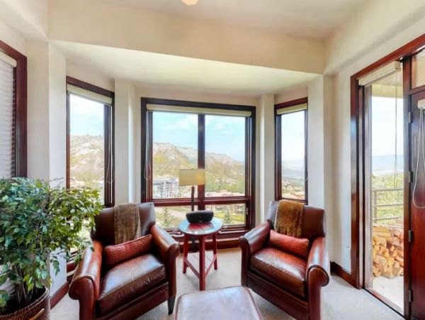 Spacious Snowmass Ski In Ski Out Condo Sleeps 6 3 Bedrooms