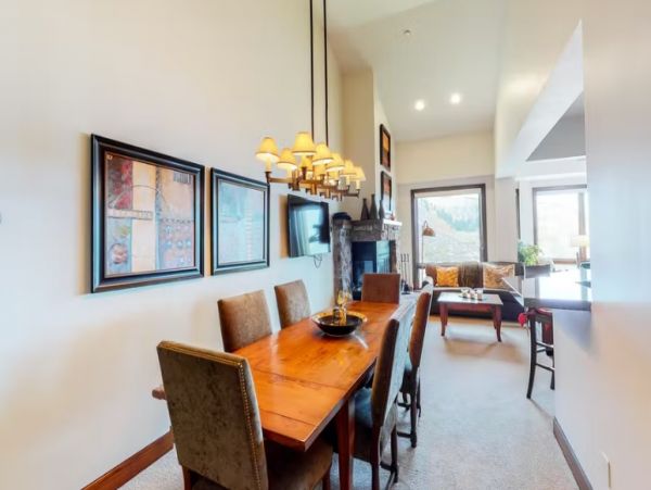 Spacious Snowmass Ski In Ski Out Condo Sleeps 6 3 Bedrooms