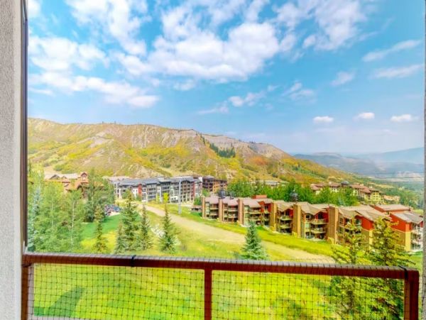 Spacious Snowmass Ski In Ski Out Condo Sleeps 6 3 Bedrooms