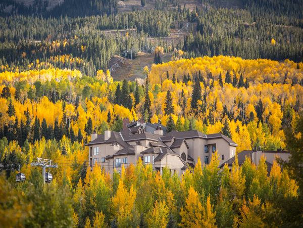 Spacious Snowmass Ski In Ski Out Condo Sleeps 6 3 Bedrooms