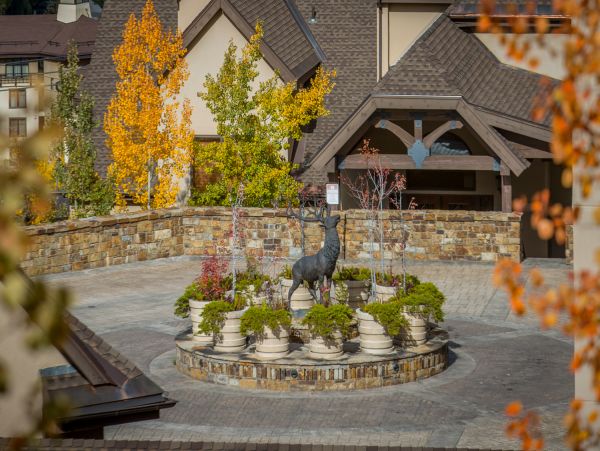 Spacious Snowmass Ski In Ski Out Condo Sleeps 6 3 Bedrooms