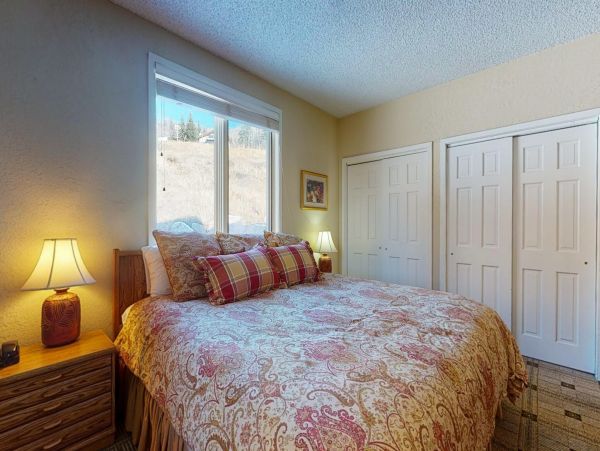Lovely 3 Bedroom Condo in Vail Sleeps 8