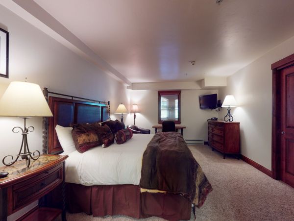 Vail Lionshead Condo 950596