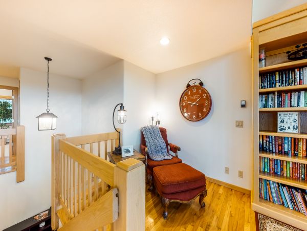 Aspen Home 950598